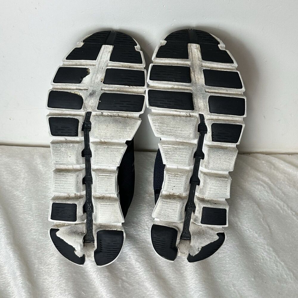 On Cloud 6 Sneakers Black White Womens 7 Running Athleisure Minimalist Comfort - Picture 11 of 16
